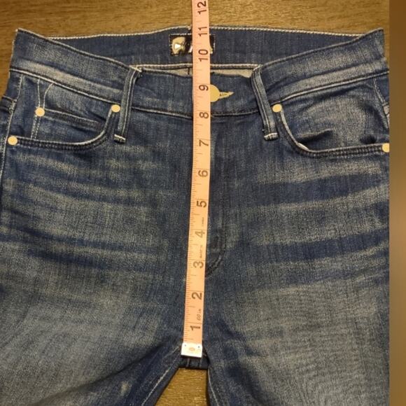 MOTHER The Mid Rise Dazzler Crop Fray Jeans In Squeeze It Size 25 - Picture 6 of 16